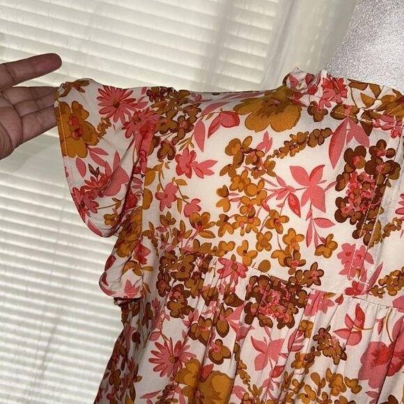 LOFT M White Pink Brown Orange Floral Flutter Sleeve Mock Ruffle Neck Blouse - Picture 7 of 10